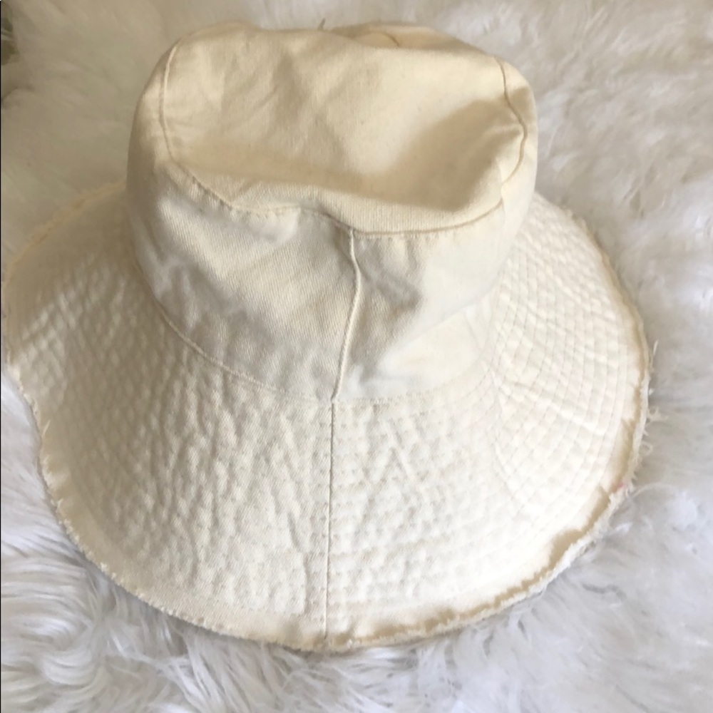 Cotton Bucket Wide Hat - NWOT